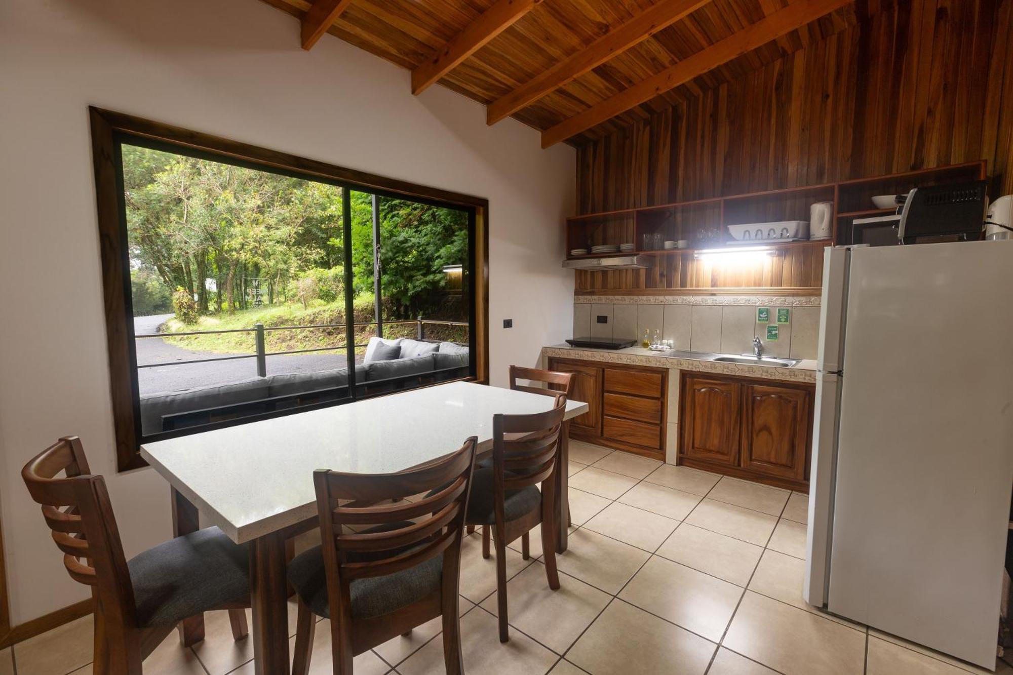 Los Pinos Cabins & Reserve Monteverde Room photo